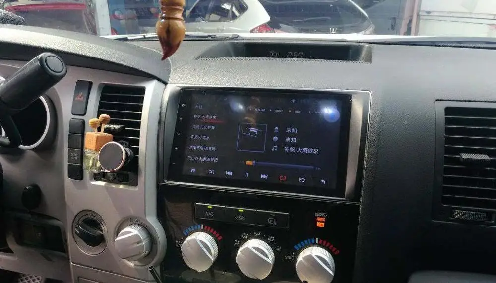 

Carplay DSP 4G 32G 9 "Android 8,1 Toyota TUNDRA Sequoia GPS