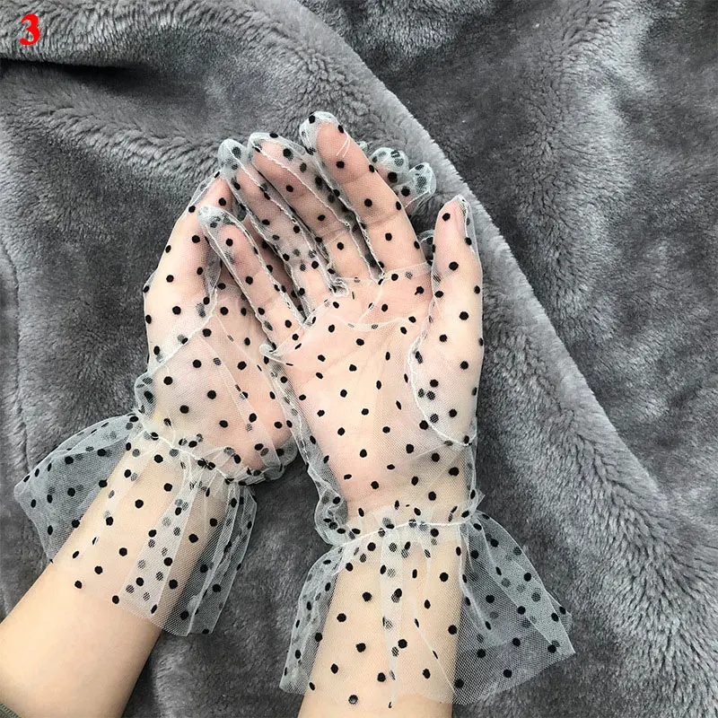 

New 1 Pair Grace Autumn Summer Women Short Tulle Gloves Stretchy Lace Spots Lotus Leaf Sheers Flexible Accessories Full Finger