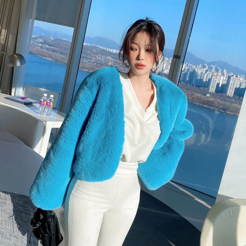 

2021 New Women Winter Warm Short Faux Fur Coat Collarless Long Sleeve Loose Solid Color Women Fur Coat Casaco Feminino