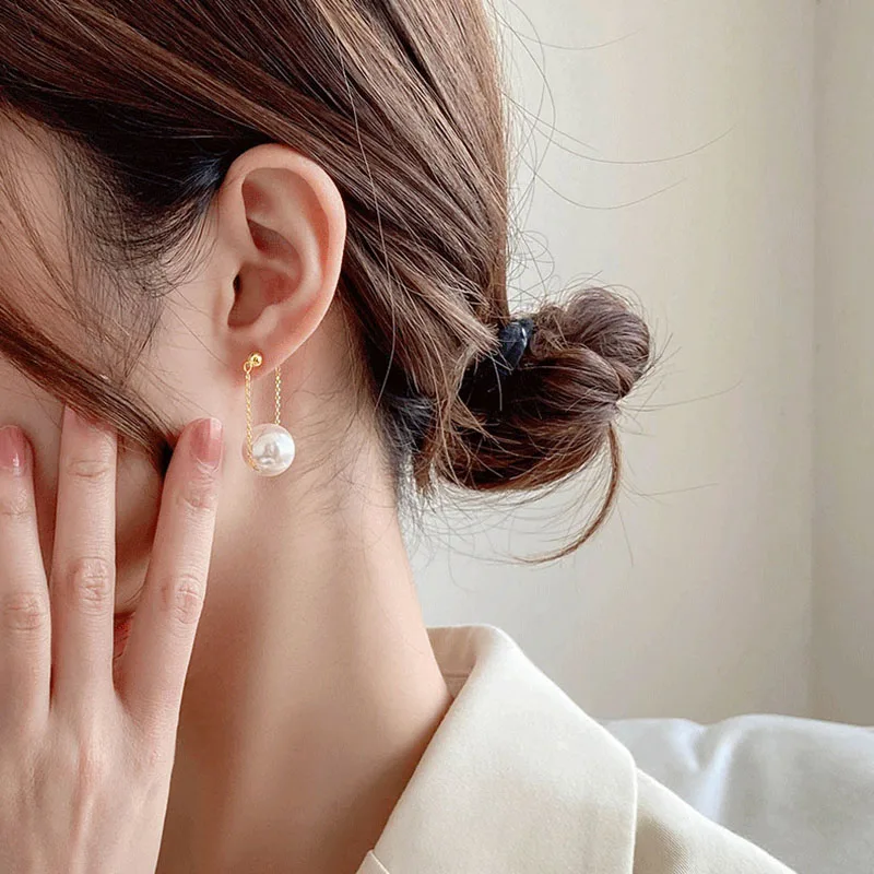 

Simple Elegant Small Pearl Pendant Earrings For Woman 2021 New Fashion Jewelry Party Ladies Unusual Dangle Earrings Accessories
