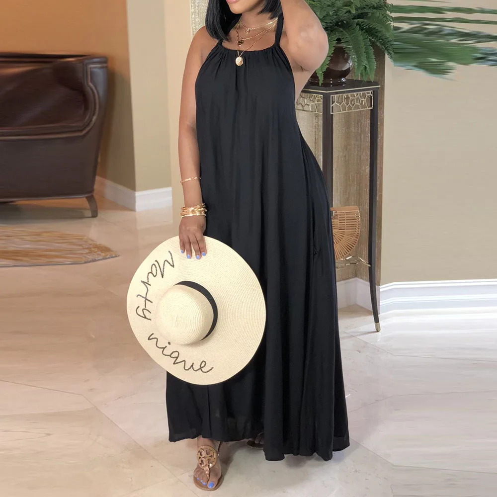 Женское длинное платье с лямкой на шее оранжевое белое плиссированное макси