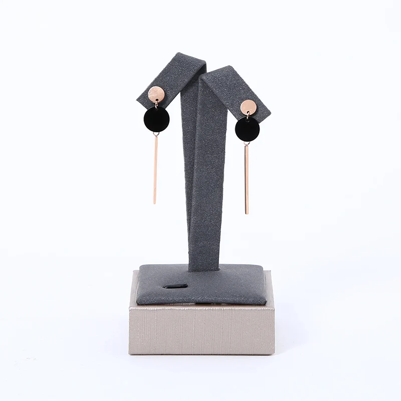 Органайзер для ювелирных изделий демонстрация серых бархатных сережек подвеска