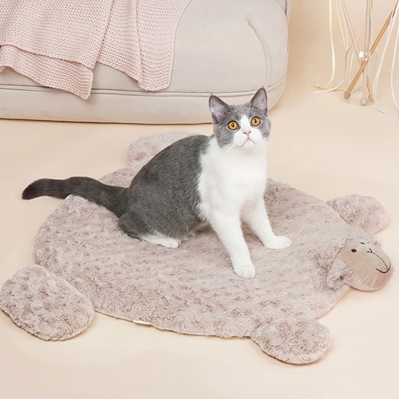 

Plush Lamb Pet Sleeping Cat Mat Soft And Not Easy To Deform Bottom Anti-skid Design Dirt Resistance Keep Warm In Winter Cat Mat