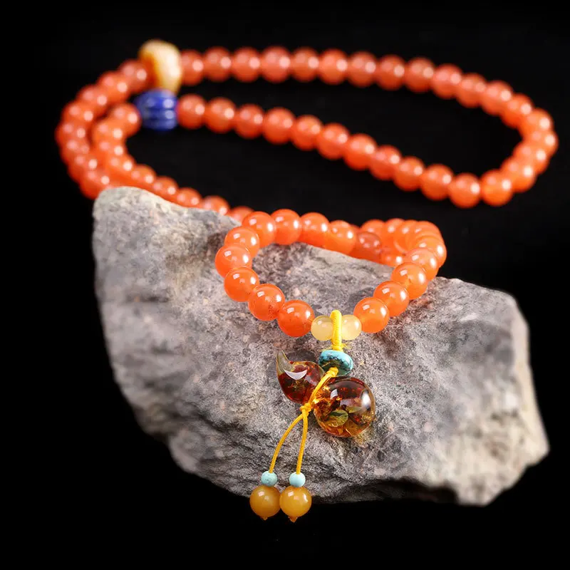 Браслет женский эластичный трехслойный из агата с бусинами и драгоценными