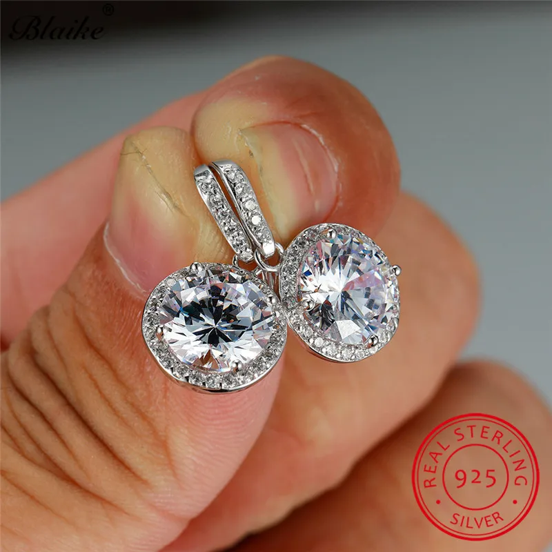 Женские серьги гвоздики из серебра 925 пробы с белыми