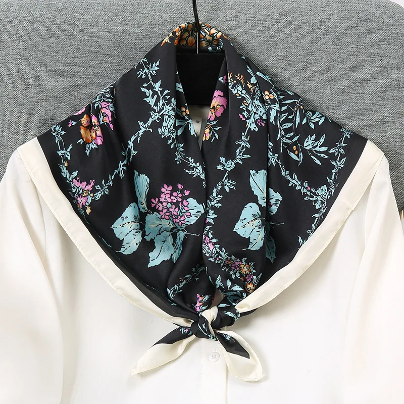 Женский квадратный шарф-платок с принтом 70x70 см