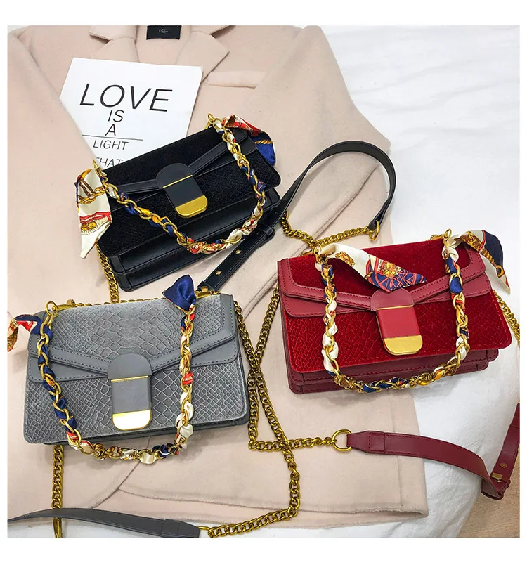 

Celebrity Velvet Square Pouch Women's 2020 Autumn And Winter New Trendy Korean Style Shoulder Bag Fashion All-matching Shoulder