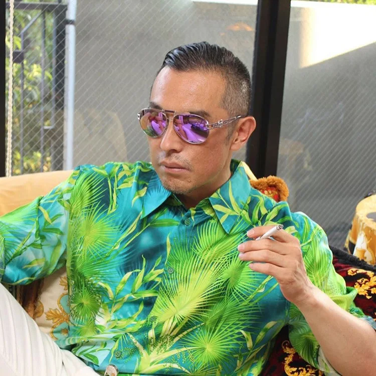 

European and American ins fashion retro metal sunglasses head toad sunglasses men and women