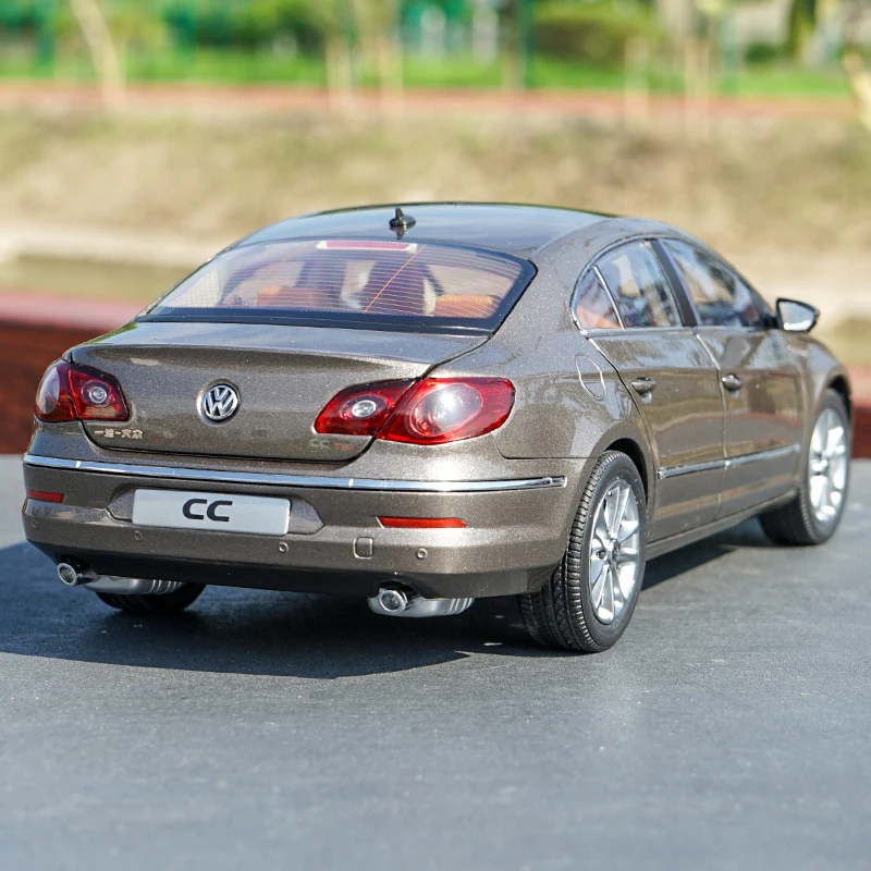 Оригинальная Авторизованная фабрика литая под давлением 1:18 модель автомобиля VW