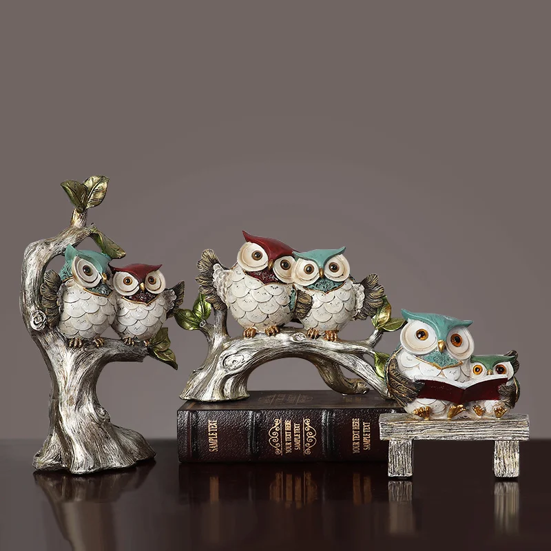 

American Owl Craft Resin Animal Figurines Aesthetic Room Decor Home Decoration Office Desk Miniatures Ornaments