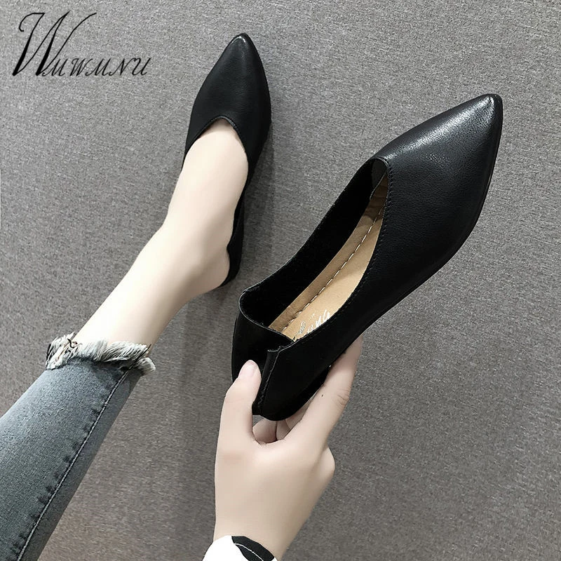 Туфли женские офисные с острым носком мягкие лоферы из искусственной кожи без