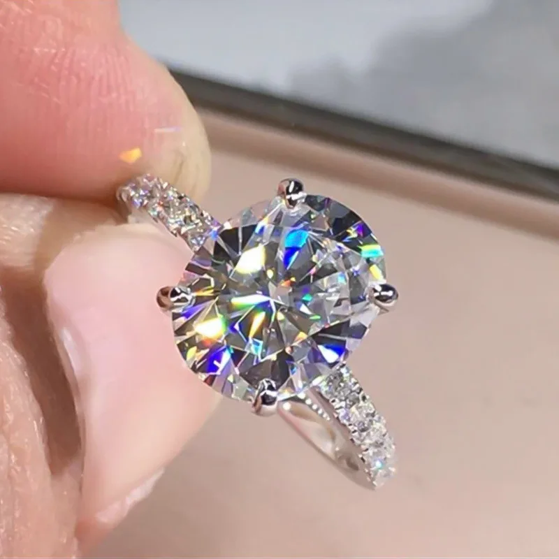 

Hot Large Oval Three-dimensional White Zircon Crystal Rings For Women Jewelry Engagement Party Wedding Copper Ring Accessories