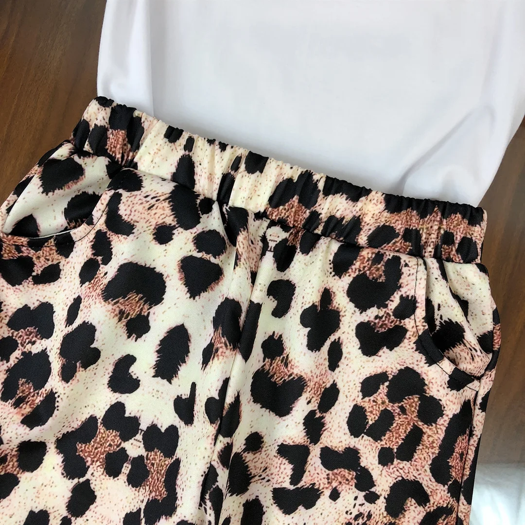 

2021 high-end children's clothing western style embroidered short-sleeved shorts suits for boys and girls 2 sets