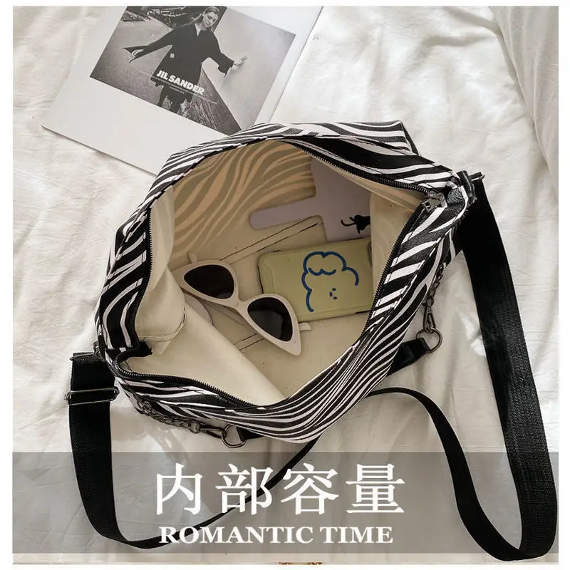 

Leather Women's Shoulder Bag Big Chain Crossbody Bags for Women Soft Pu Lingge Zebra Female Messenger Bags Fashion