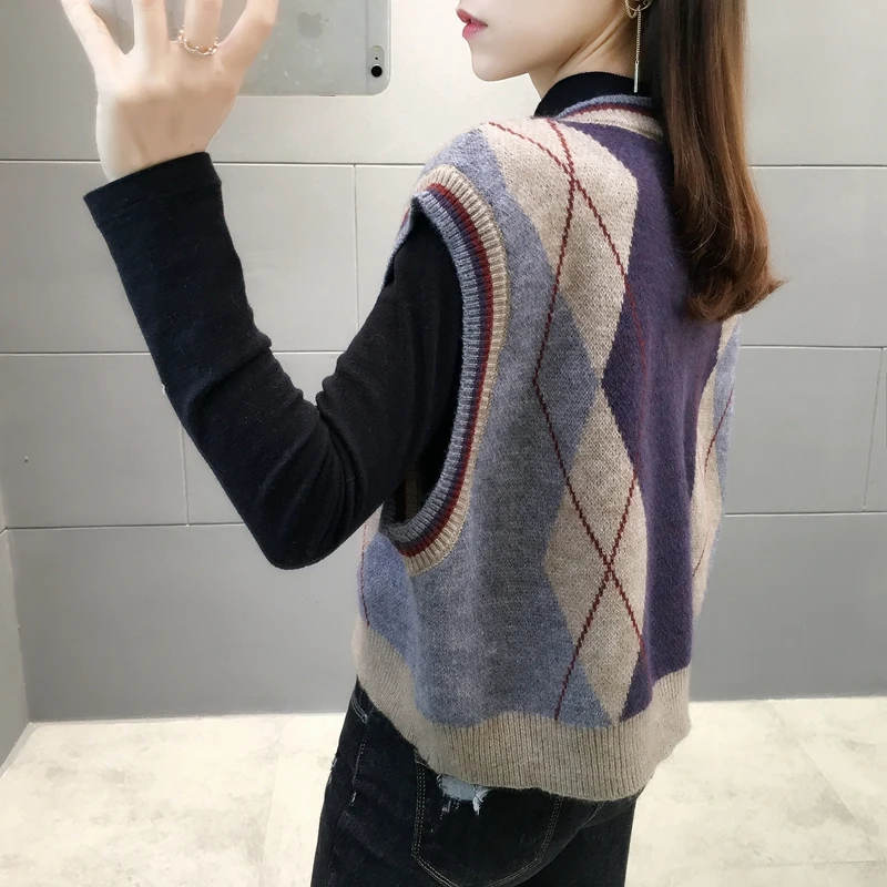 

445445 real picture diamond color matching knitted vest cardigan sweater [31 right, zone R]2019ag