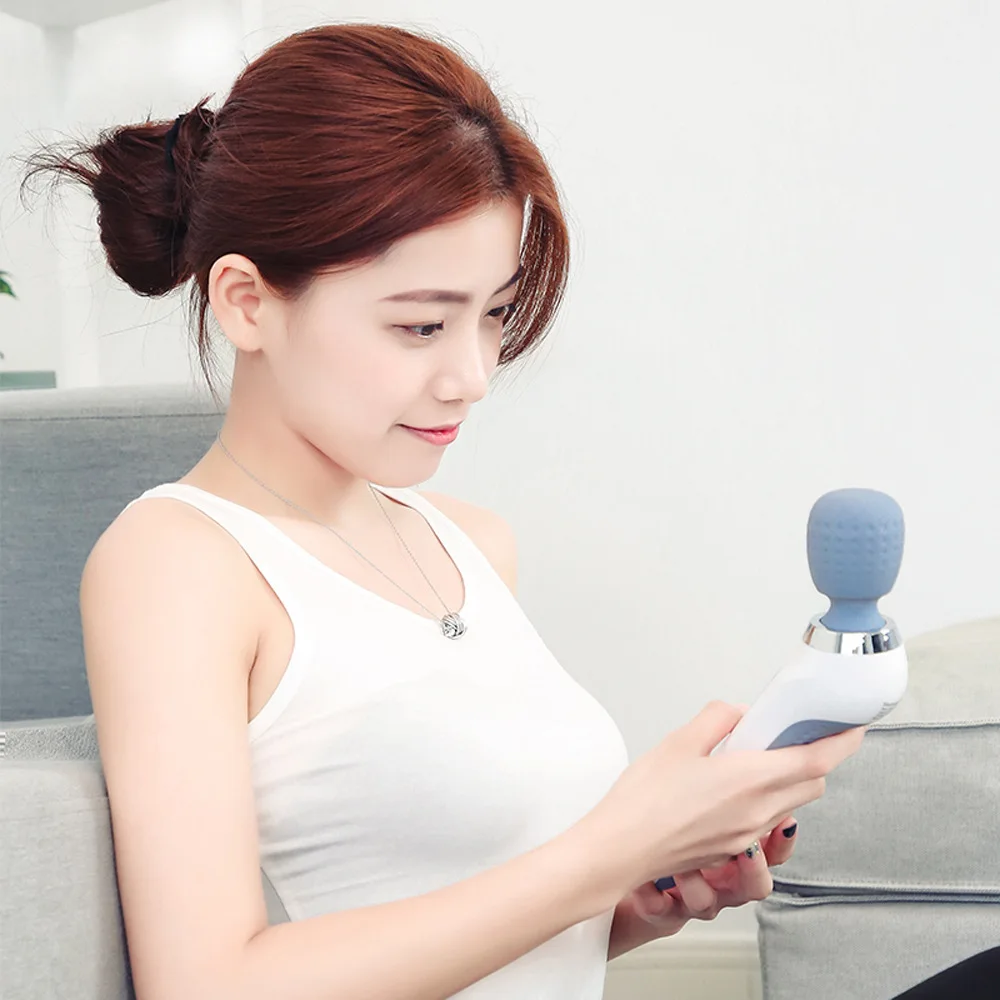 

Rechargeable Massage Stick Multifunctional Massager Vibration Handheld Massage Hammer Portable Cervical Vertebra Relax Stick