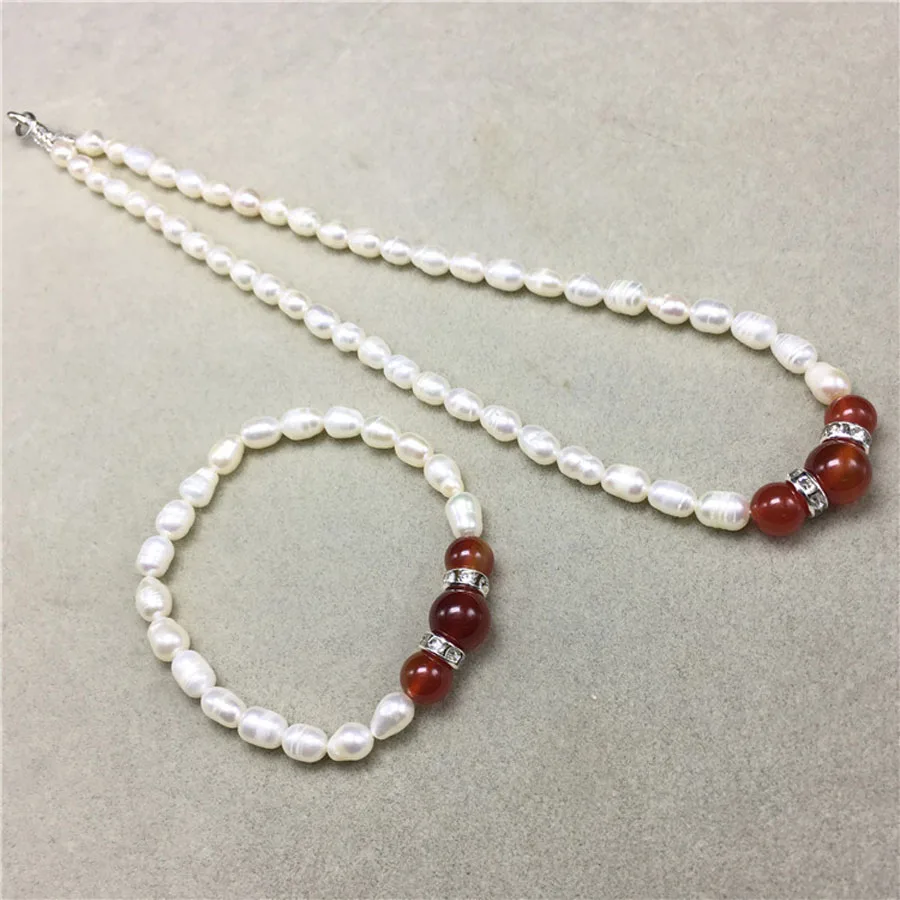 

2021 Freshwater Pearl Necklace and Bracelet Ladies Fashion Jewlery Set Classics Agate Pearl Clavicle Chain Mother's Day Gift