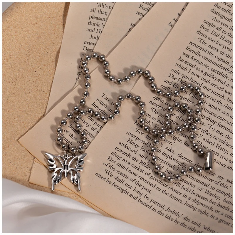 

New fashion hippop pendant butterfly jewelry simple clavicle round bead chain jewelry ins trend necklace jewelry wholesale