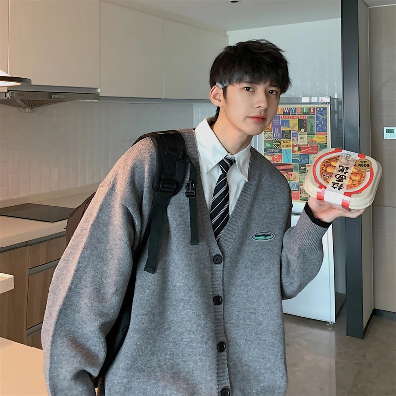 

21/Autumn and winter new style men's loose Korean V-neck cardigan sweater