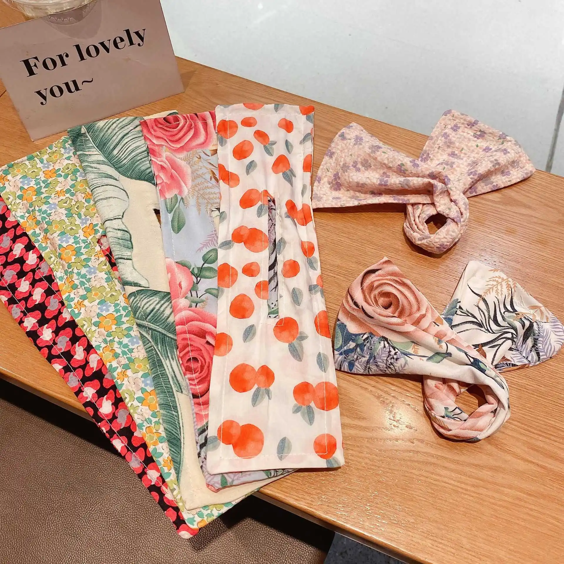 

Magic Deft Bun Headdress Printing Facrics Twist Hair Clips Bowknot Ponytail Hair Accessoires Lazy Hair Making Tool Headband 2021