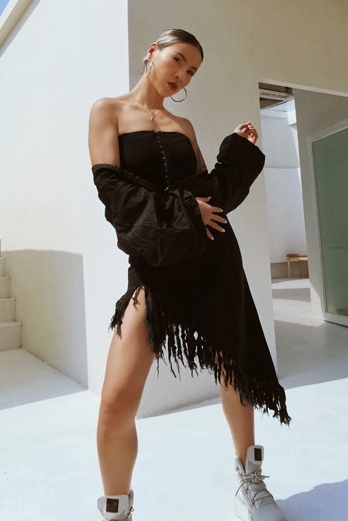 

DEAT summer women clothes high waist asymmetrical tassels halfbody skirt black denim hips skirts sexy female WP89801L