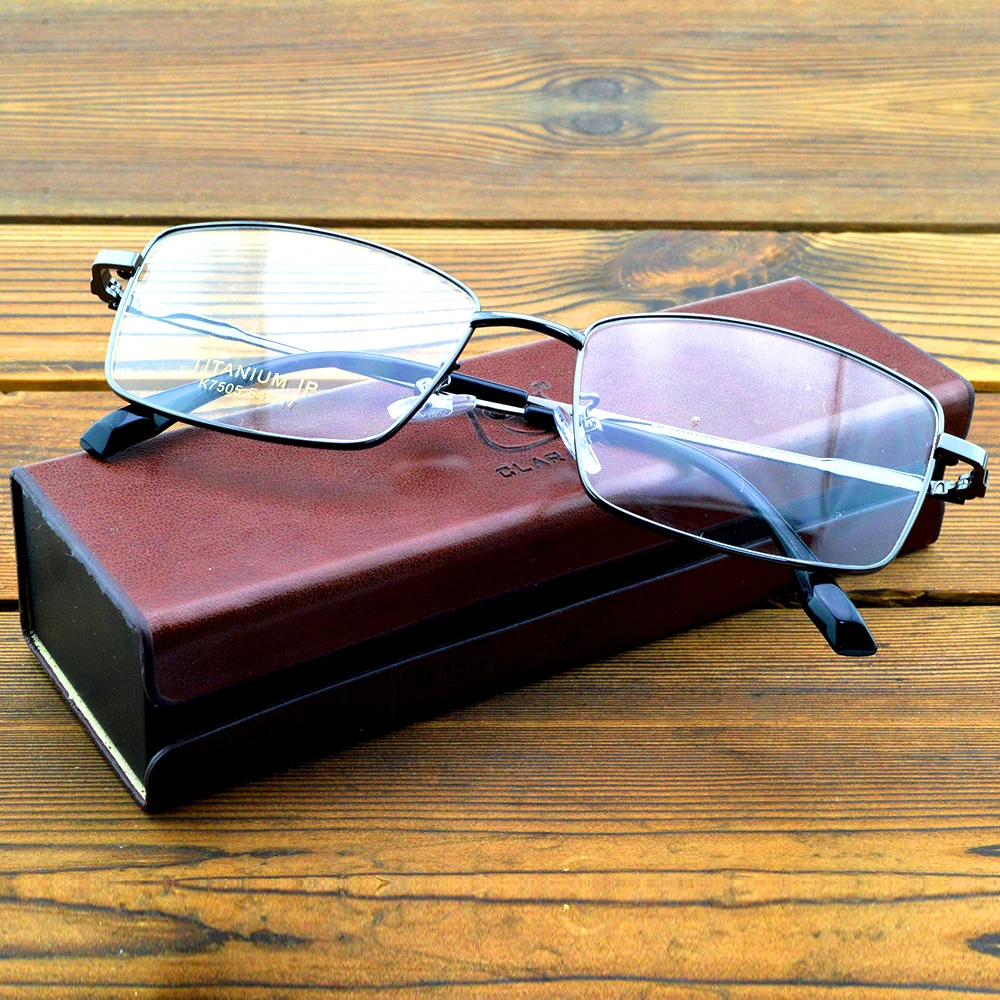 прогрессивные линзы для очков. очковые линзы с поддержкой аккомодации. прогрессивные линзы для очков. мультифокусные линзы для очков essilor. разметка бифокальных очковых линз.