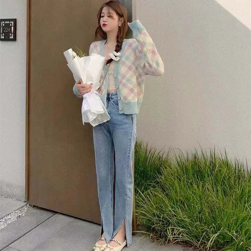 

Короткий вязаный кардиган с ромбовидным узором, модель сезона осень 2021 года, новинка, маленький свежий свитер с V-образным вырезом, модное па...