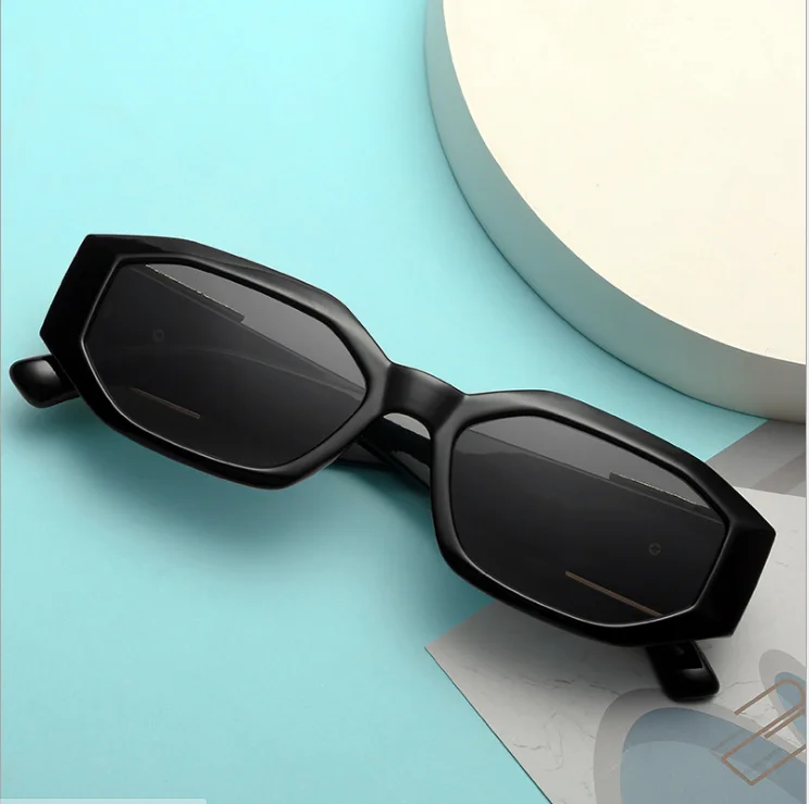 

Sunglasses Brand Designer Lion Head Luxury Sun Glasses for Womens Retro UV400 Sunglass
