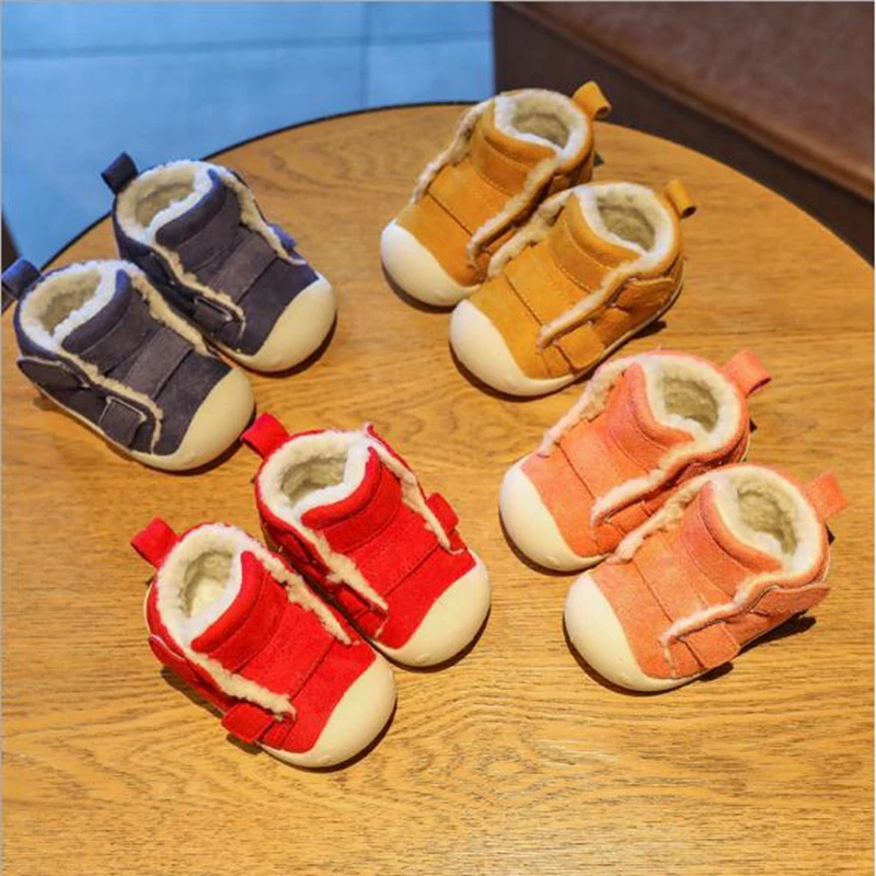 

Plush Baby walking shoes new winter 0-1-2-3-year-old baby ermin boys and girls' anti slip soft soled children's shoes