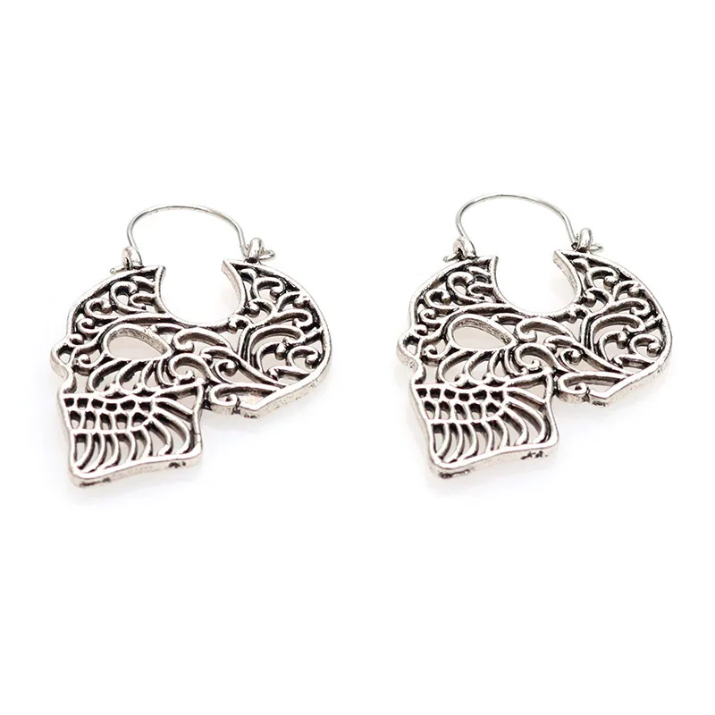 

Fashionable Explosive Personality Metal Hollow Carved Skull Ear Hoop Hot Selling Halloween Earrings Jewelry