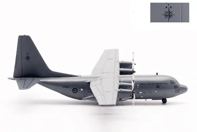 Королевская Новая Зеландия C-130E самолет 1/200 литой модель самолета Inflight |