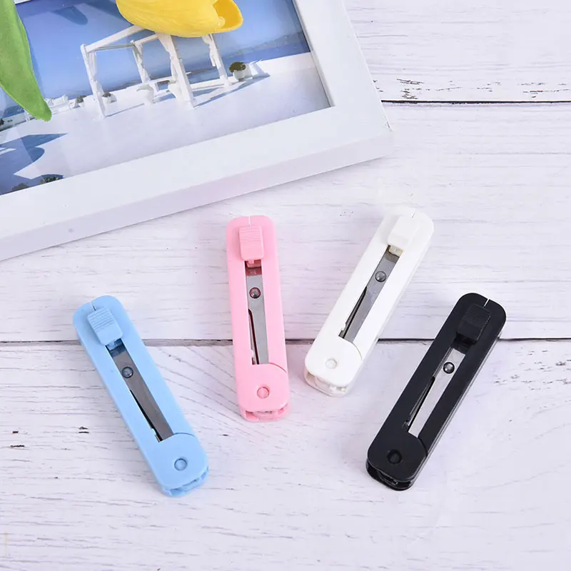 

Portable Telescopic stationery Scissors Tool Sewing Supplies Thread Trimmer