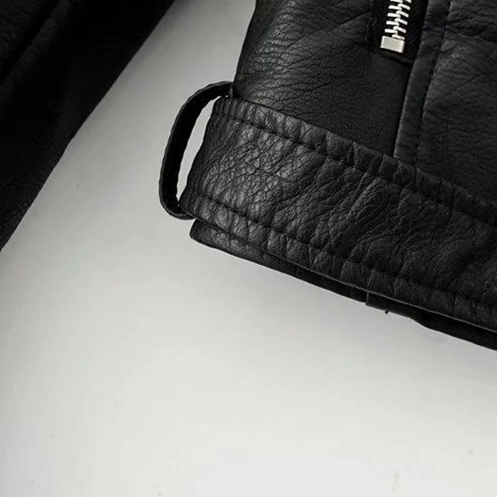 Женская короткая куртка на молнии черная из искусственной кожи в стиле панк