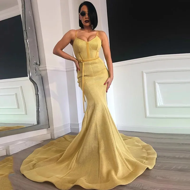

2021 New Mermaid V-Neck Prom Gowns Spaghetti Strap Evening Dresses Elegant Yellow Sequin Party Dress Custom Made robes de soirée