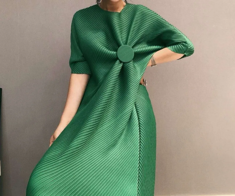 Miyake модное платье на запястье с коротким рукавом, с блестками, с круглым вырезом, со складками, на пуговицах, прямое платье