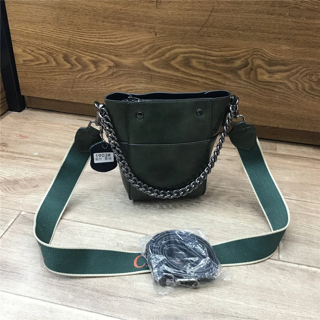 Bag female 2020 bucket bag handbag retro thick chain broadband shoulder messenger | Багаж и сумки