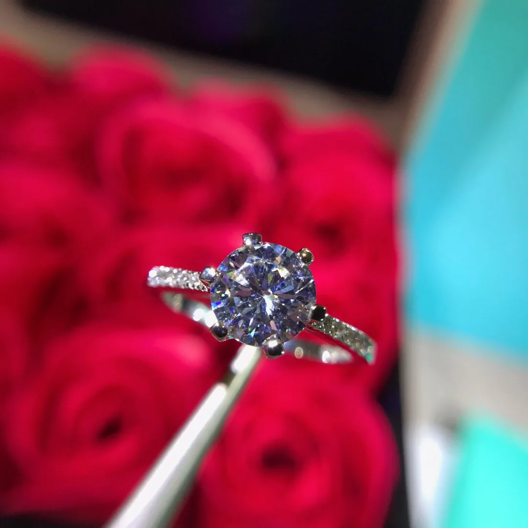 

S925 Sterling silver six-claw ring romantic and charming wedding ring European and American fashion jewelry 2022