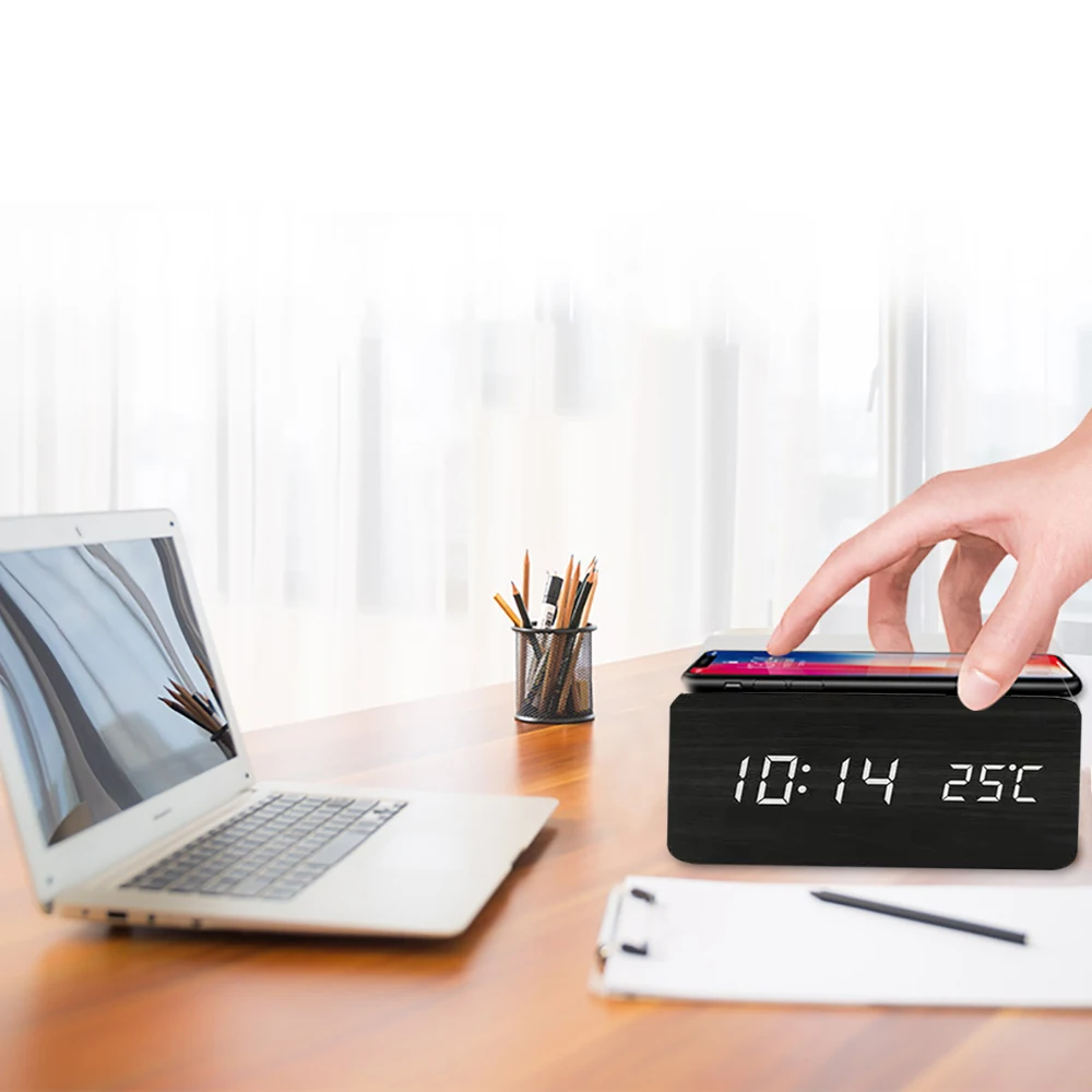 

USB Digital 12/24H Wood LED Desk Alarm Clock Thermometer Telphone 5W Qi Wireless Charger for Mobile Phone