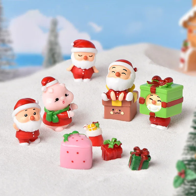 

2022 New Christmas Snowman Santa Claus Cute Pig Ornaments Decorations Fairy Decor DIY Home Decoration Miniature Dollhouse Craft