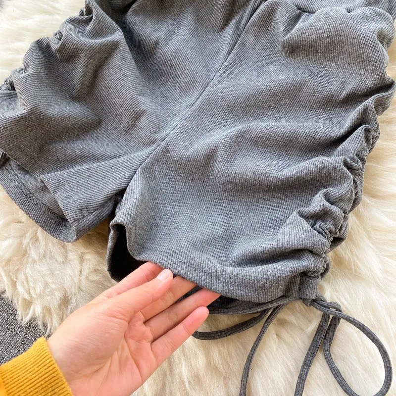 

Korean 2021 new one-shoulder sleeveless short t-shirt tops + drawstring pleated high-waisted wide-leg shorts casual set women