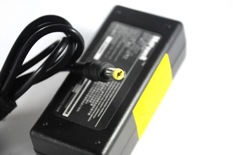 Зарядное устройство для Acer Aspire One D255 D255E D260 ZG5 ZG8 ZA3 KAV60 NAV50 D250 D150 1810TZ 1410 A110 |