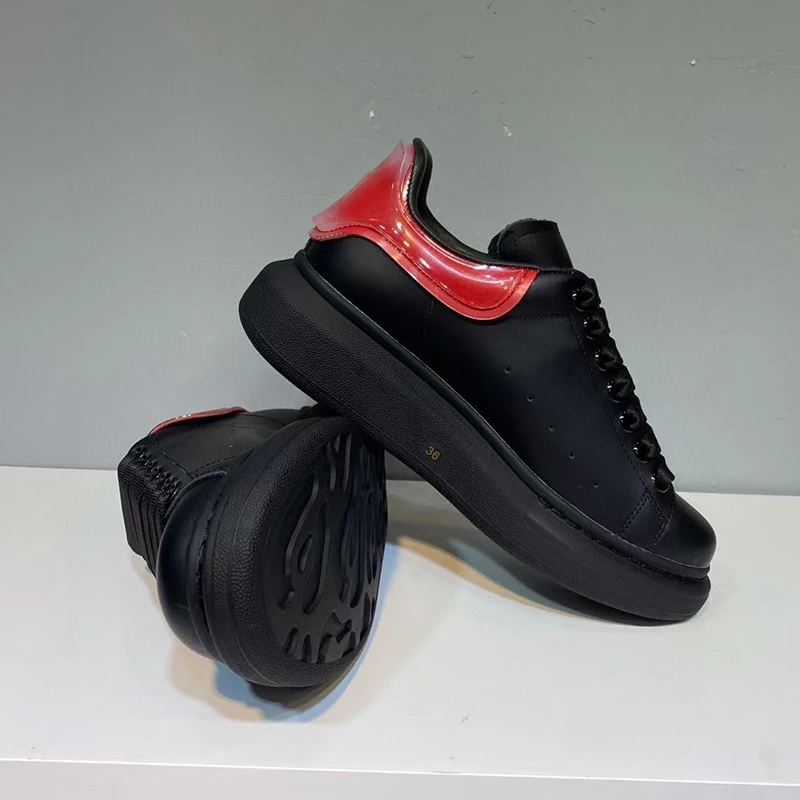 

French starbagMCQ highest version of men's and women's sports shoes Italian design fashion flat shoes white high quality leather