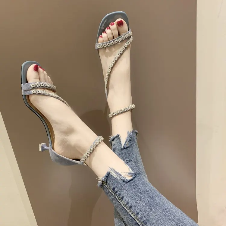 Брендовые женские Летние Босоножки на каблуке для девочек Модельные туфли