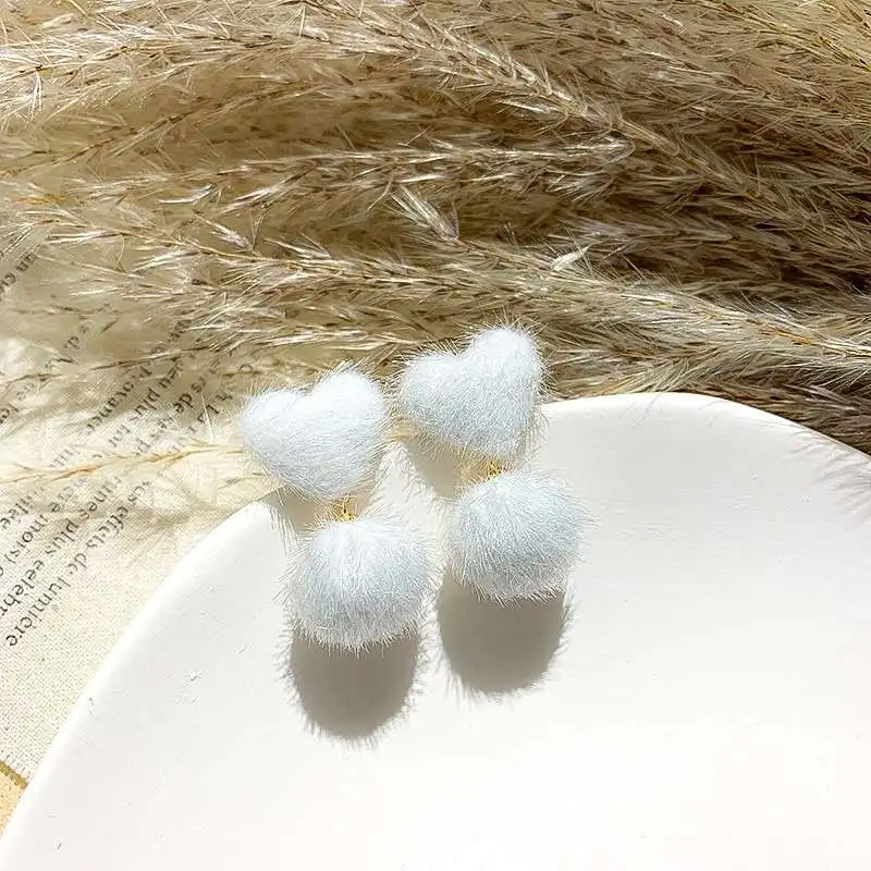 

New Fashion Autumn Winter Plush Earrings Women's Earings Long Pandent Bohemian Style Earing Pandent For Women Girl Earring Drop