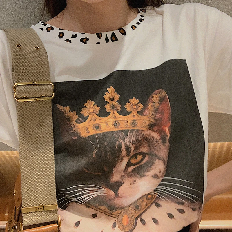 

New crown queen leopard cat T shirt women s style in spring and summer 2020 personalized net red versatile short sleeve