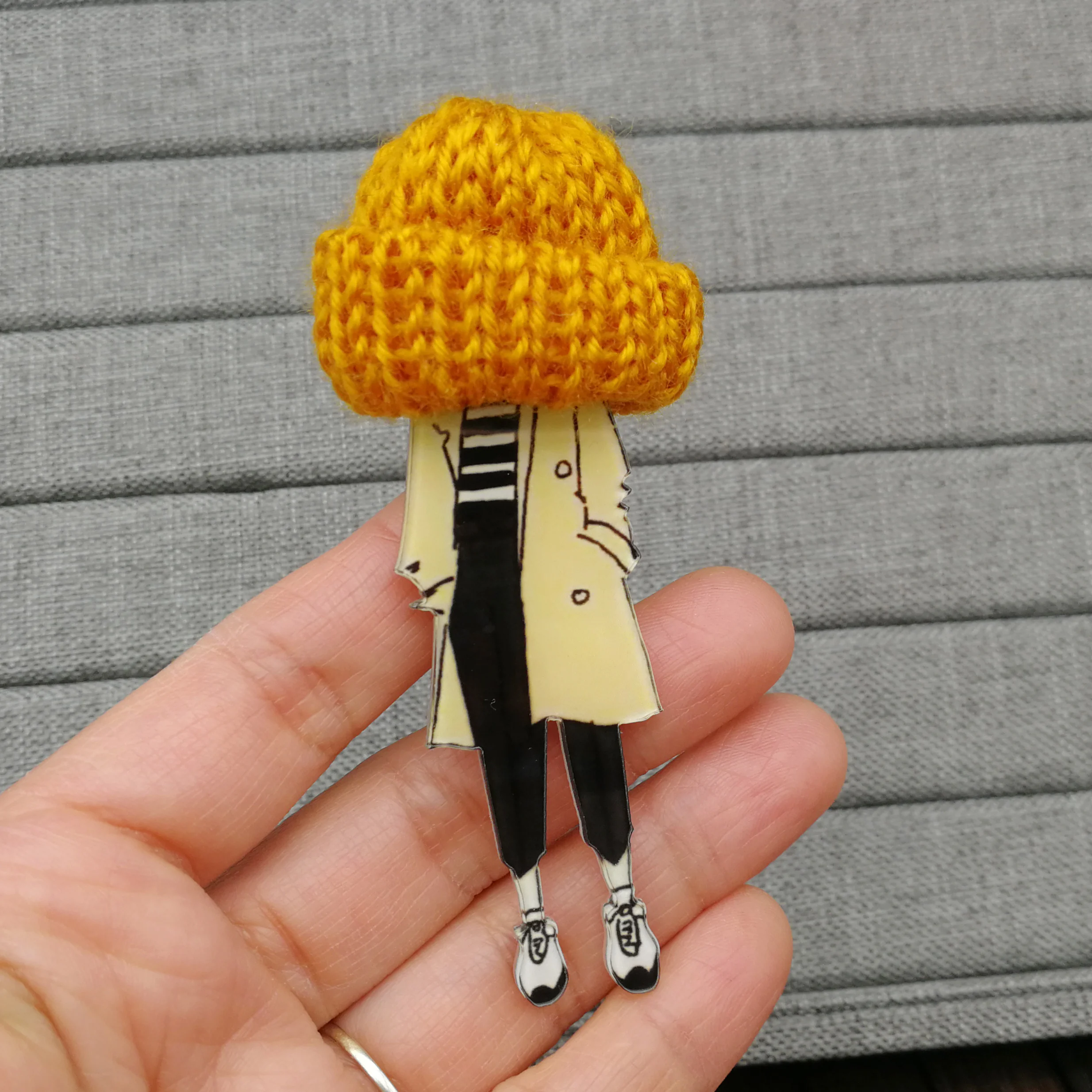 Женская Брошь с помпонами модная акриловая брошь в мультяшном стиле одежда |