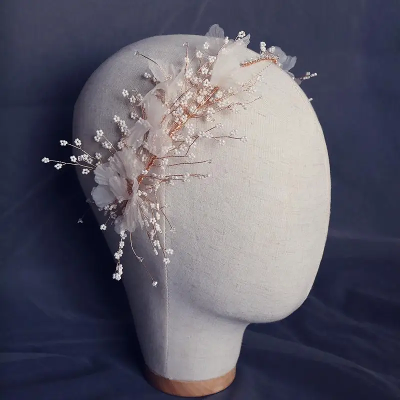 Повязка на голову женская с жемчугом и розовыми цветами |