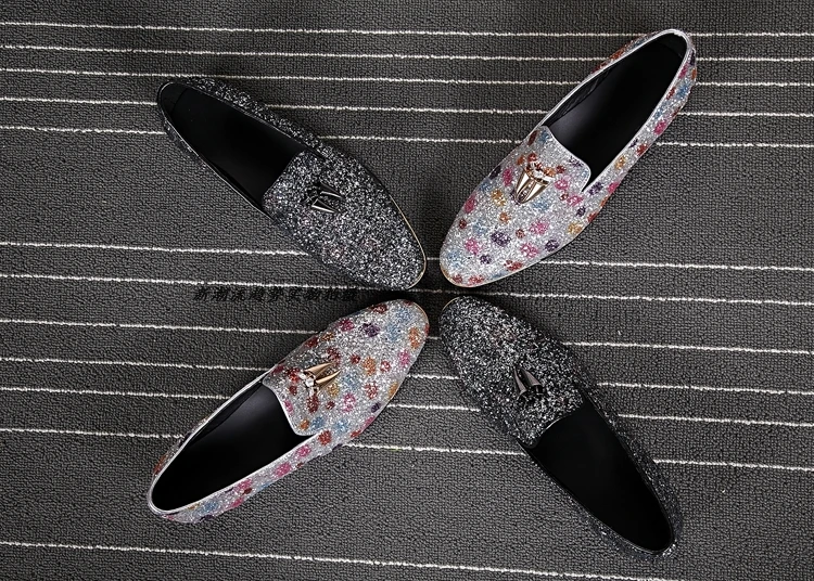 Мужские туфли на высоком каблуке с острым носком Кожаные Туфли броги серебряными