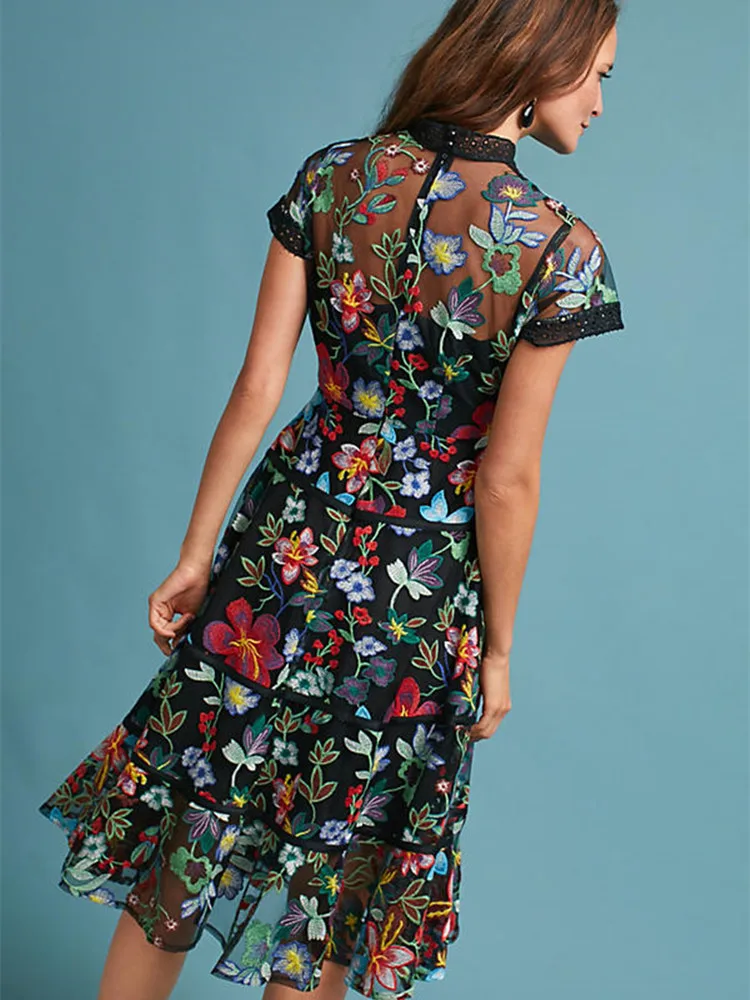 Женское платье с коротким рукавом VERHELLEN модельное дизайнерское Сетчатое