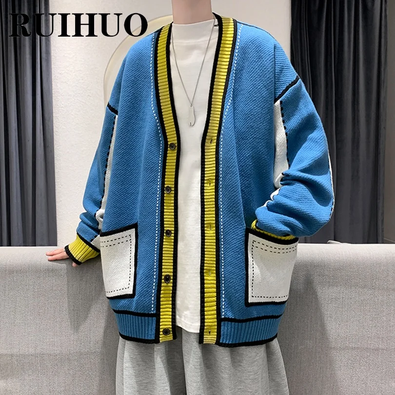 

Мужской трикотажный кардиган с V-образным вырезом